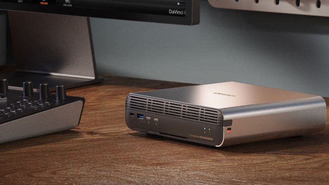 QNAP NASbook TBS-h574TX