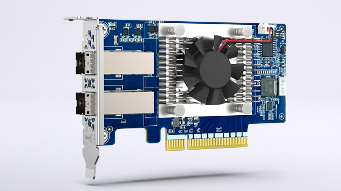 QNAP tarjeta QXP-830S-3808